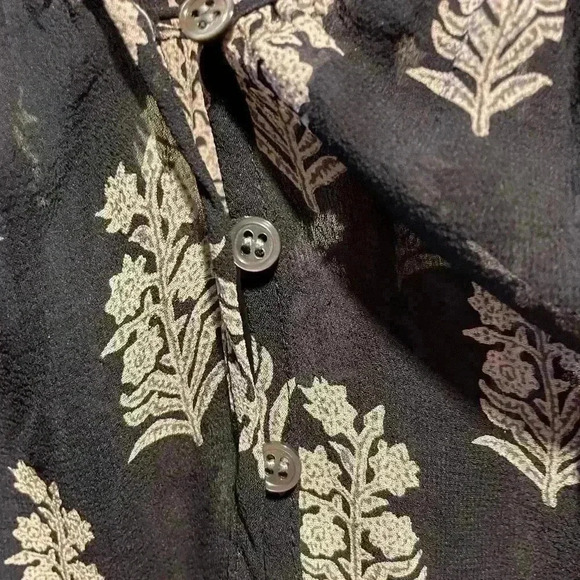 Joie Silk Black and White Blouse Size Small - Picture 7 of 11
